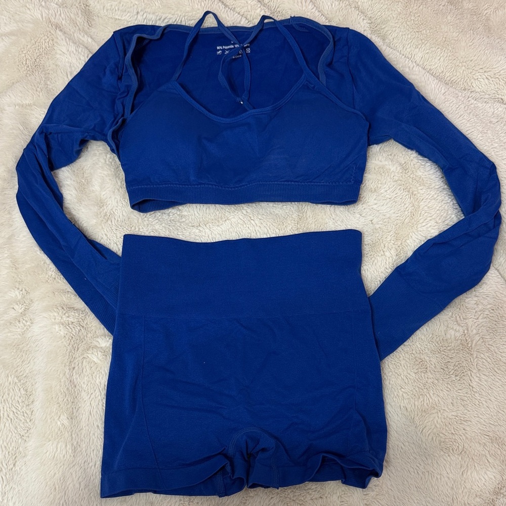 SHEIN Blue Athletic Set